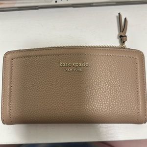 Kate Spade Knott Slim Wallett